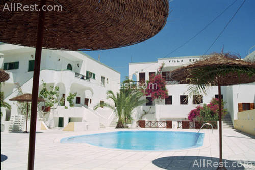Ekati Studios & Apartments 3